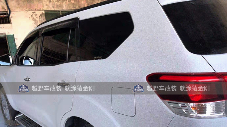 日产途达改装升级,定制喷涂香港和宝典宝典资料大全网站水泥灰车身防爆装甲涂层 香港和宝典宝典资料大全网站